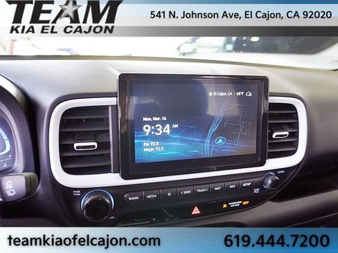 Used 2024 Hyundai Venue Limited FWD image 24
