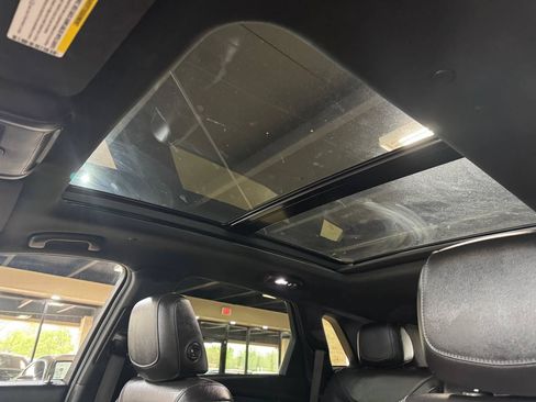 Used 2020 Cadillac XT5 Premium Luxury w/ LPO, Floor Liner Package FWD image 33