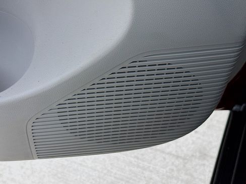 Used 2024 Hyundai Kona SEL image 21