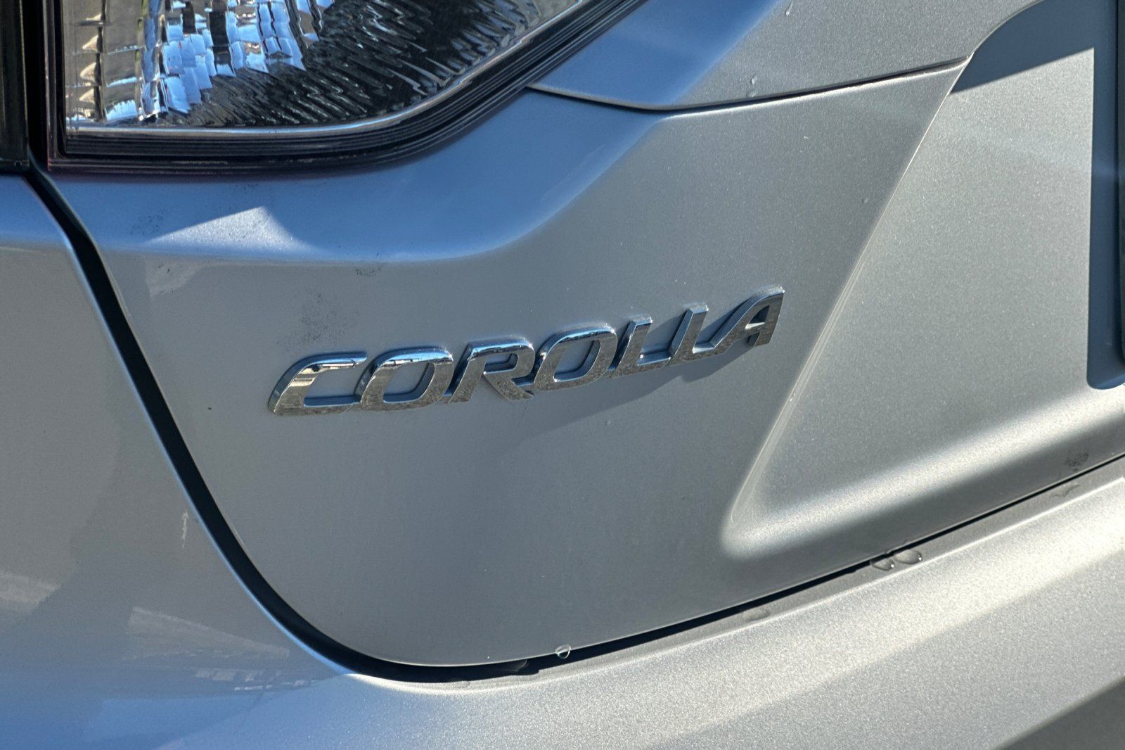 Used 2024 Toyota Corolla LE FWD image 23