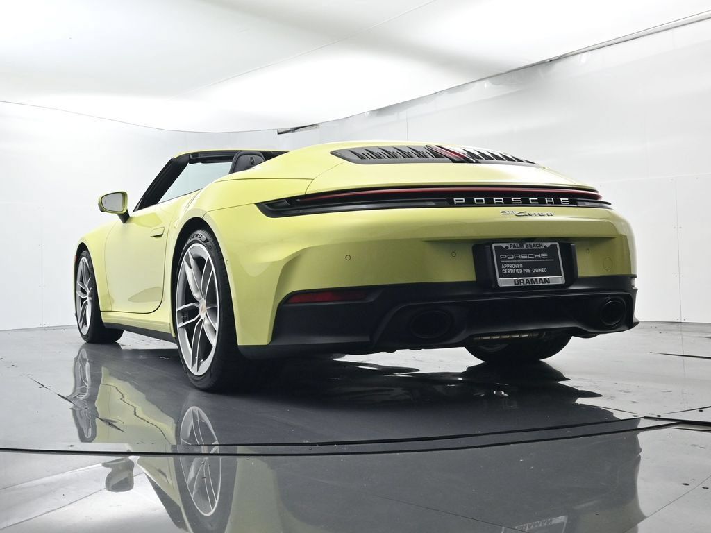 Certified 2025 Porsche 911 Carrera RWD image 58