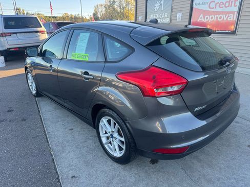 Used 2015 Ford Focus SE w/ SE Winter Package image 7