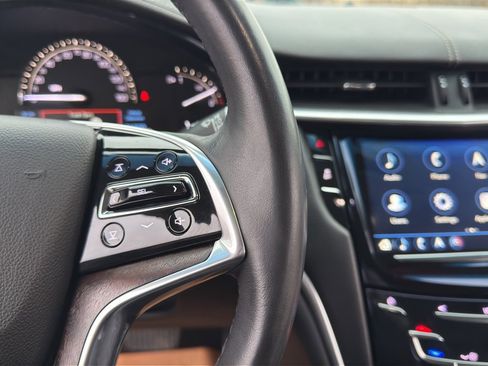 Used 2018 Cadillac XTS Luxury image 33