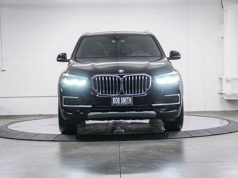Certified 2023 BMW X5 sDrive40i w/ Premium Package image 2