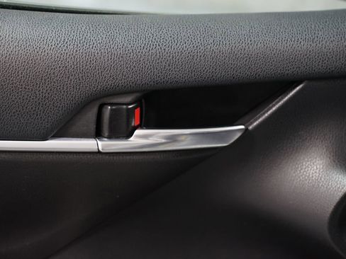 Used 2023 Toyota Camry SE FWD image 30