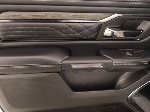 Used 2025 RAM 1500 Limited image 18