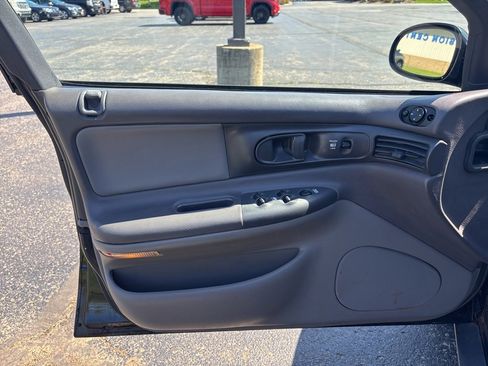 Used 1993 Dodge Intrepid ES image 15