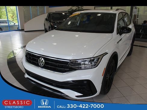 Used 2022 Volkswagen Tiguan SE R-Line AWD/4WD image 1