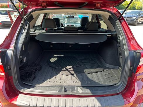 Used 2017 Subaru Outback 2.5i Limited AWD/4WD image 21