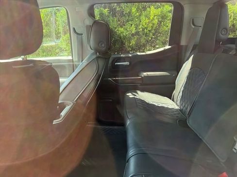Used 2021 Chevrolet Silverado 1500 LT Trail Boss w/ Convenience Package II AWD/4WD image 9