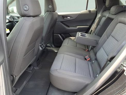 New 2026 Chevrolet Equinox LT w/ Midnight Edition FWD image 17