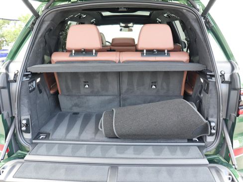 Used 2024 BMW X7 M60i w/ Executive Package image 9