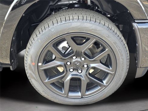 New 2026 RAM 1500 Laramie AWD/4WD image 44