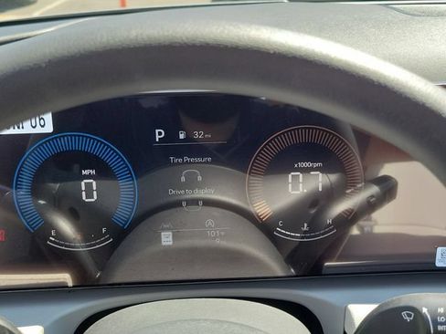 New 2026 Hyundai Tucson SE w/ Tow & Go Package FWD image 9