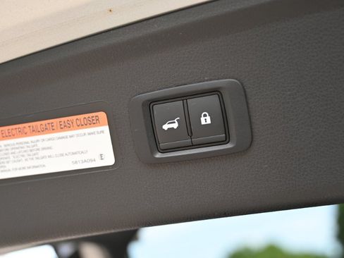 Used 2024 Mitsubishi Eclipse Cross SE AWD/4WD image 19