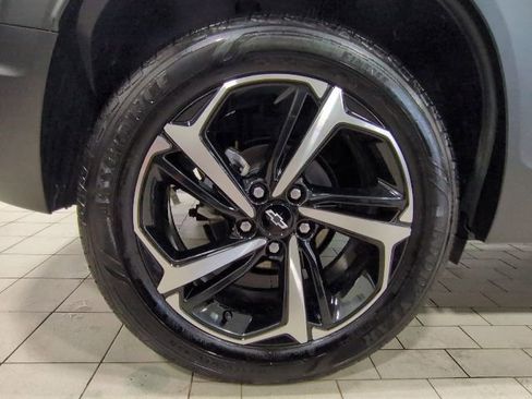 Used 2023 Chevrolet TrailBlazer RS w/ Convenience Package AWD/4WD image 25