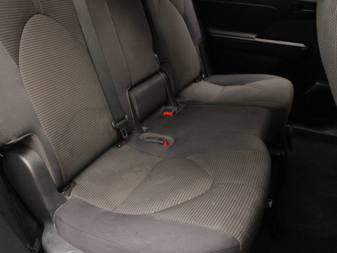 Used 2022 Toyota Highlander L AWD/4WD image 23