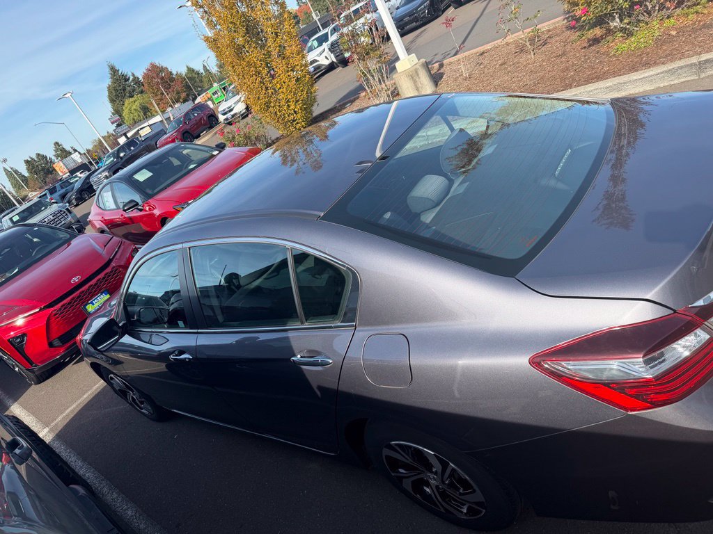 Used 2016 Honda Accord LX image 3