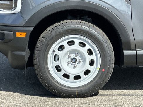 New 2024 Ford Bronco Sport Heritage w/ Heritage Convenience Package image 24