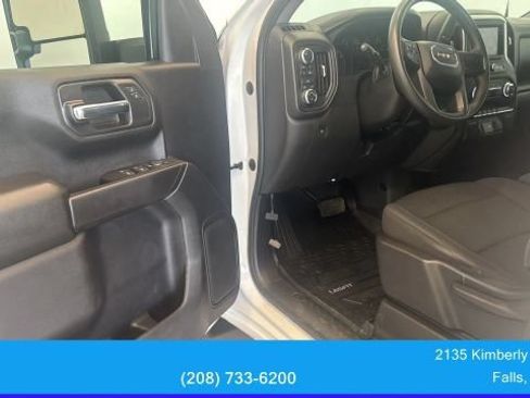 Used 2023 GMC Sierra 1500 Pro w/ Pro Value Package AWD/4WD image 9