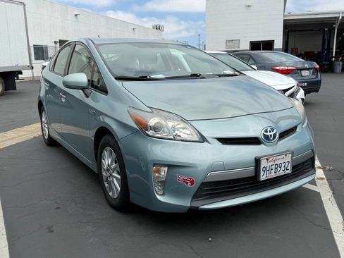 Used 2012 Toyota Prius Prime Plug-In Hybrid FWD image 2