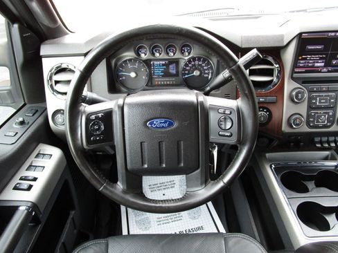 Used 2016 Ford F250 Lariat w/ Lariat Ultimate Package image 10