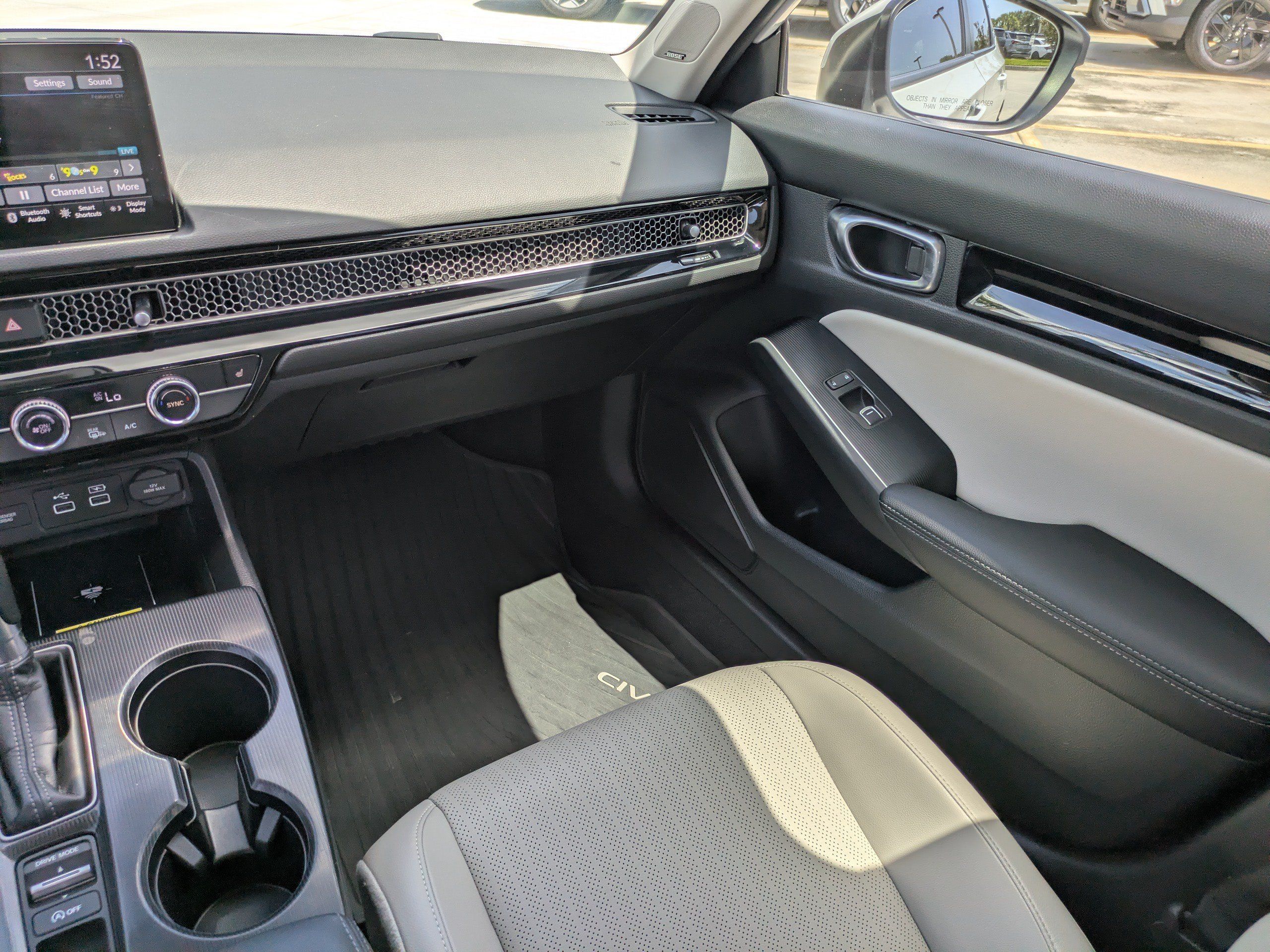 Used 2023 Honda Civic Touring image 15