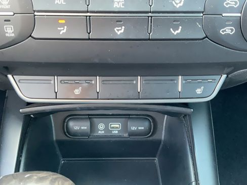Used 2016 Kia Sorento AWD w/ LX Convenience Package image 29