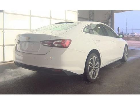 Used 2024 Chevrolet Malibu LT FWD image 3