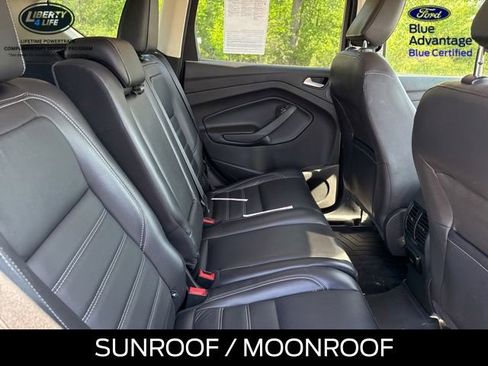 Used 2019 Ford Escape Titanium AWD/4WD image 11
