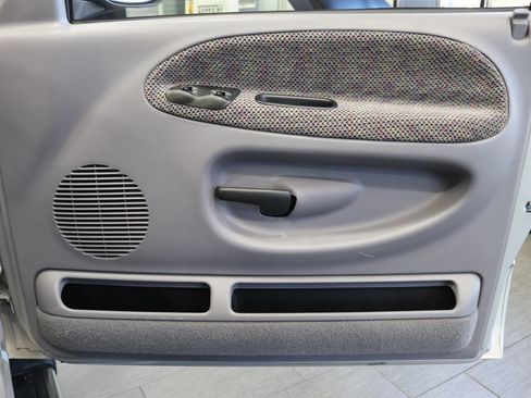 Used 1998 Dodge Ram 2500 Truck 4x4 Quad Cab image 61