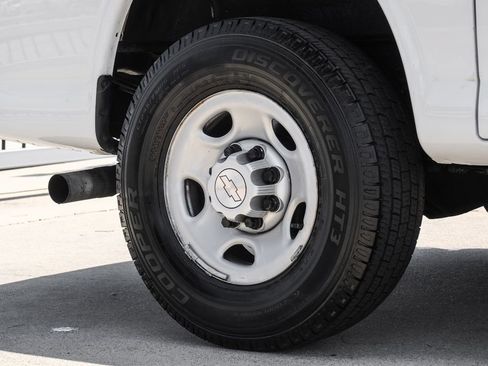 Used 2019 Chevrolet Express 3500 w/ Driver Convenience Package RWD image 54