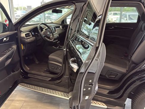 Used 2016 Kia Sorento LX w/ LX Convenience Package AWD/4WD image 12
