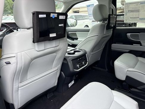 New 2027 Ford Expedition Platinum w/ Platinum Ultimate Package AWD/4WD image 16
