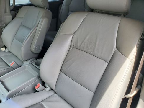 Used 2011 Honda Odyssey Touring image 18