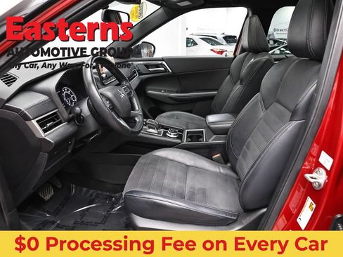 Used 2022 Mitsubishi Outlander SE FWD image 14