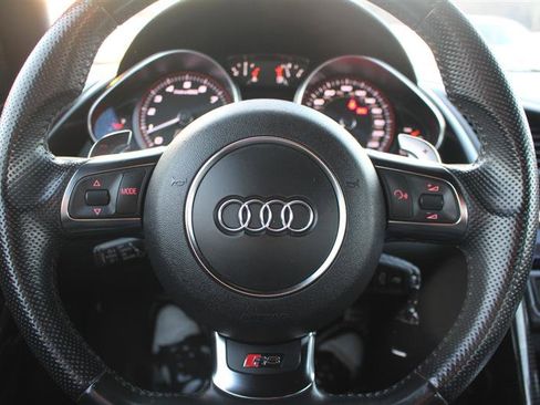 Used 2014 Audi R8 V10 image 17