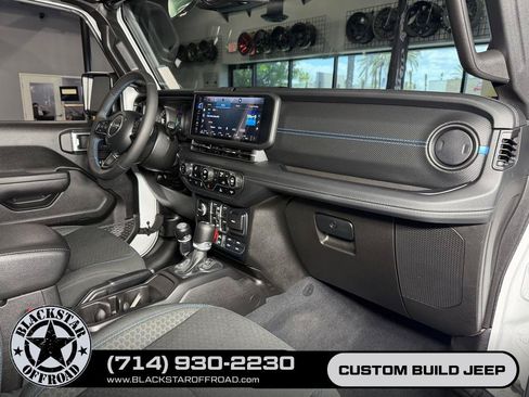 Used 2024 Jeep Wrangler Unlimited Rubicon 4xe AWD/4WD image 21