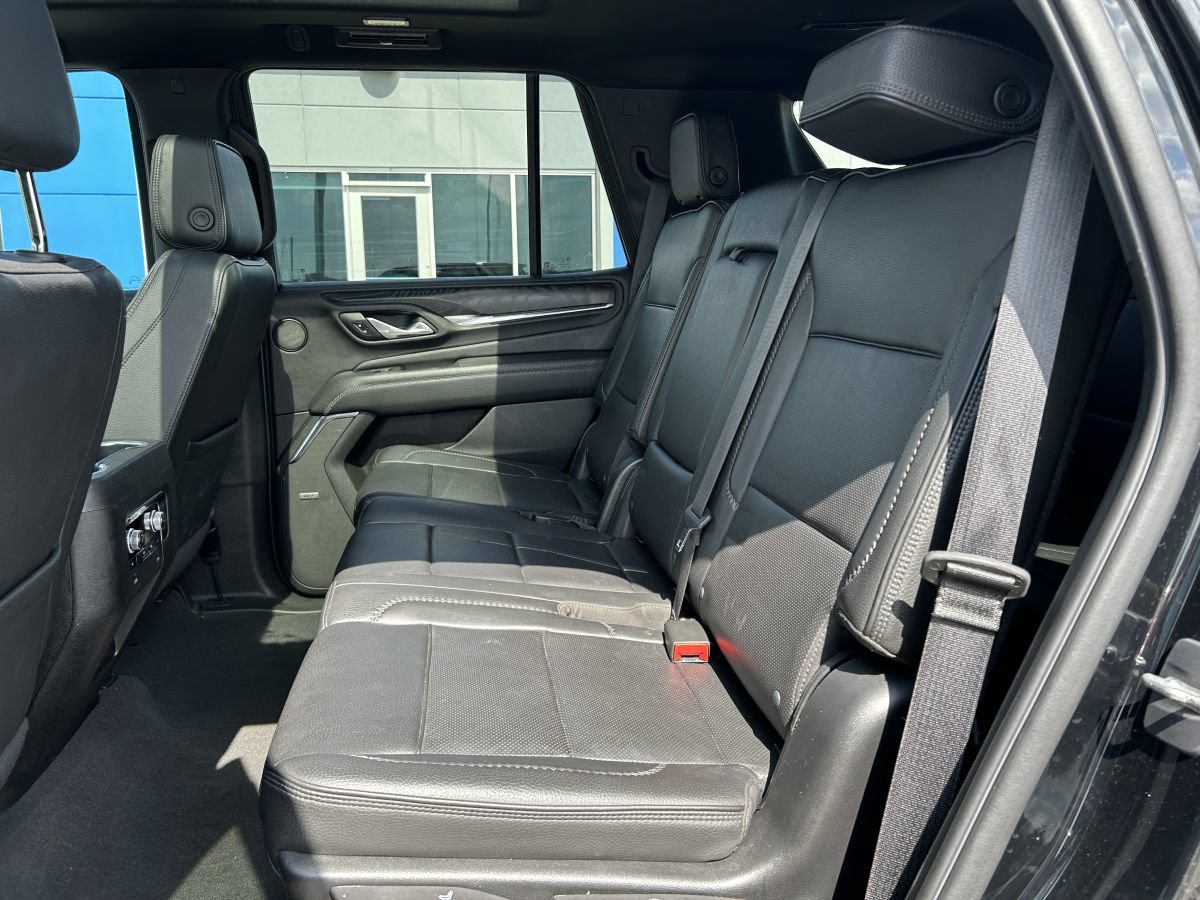 Used 2022 GMC Yukon Denali AWD/4WD image 12