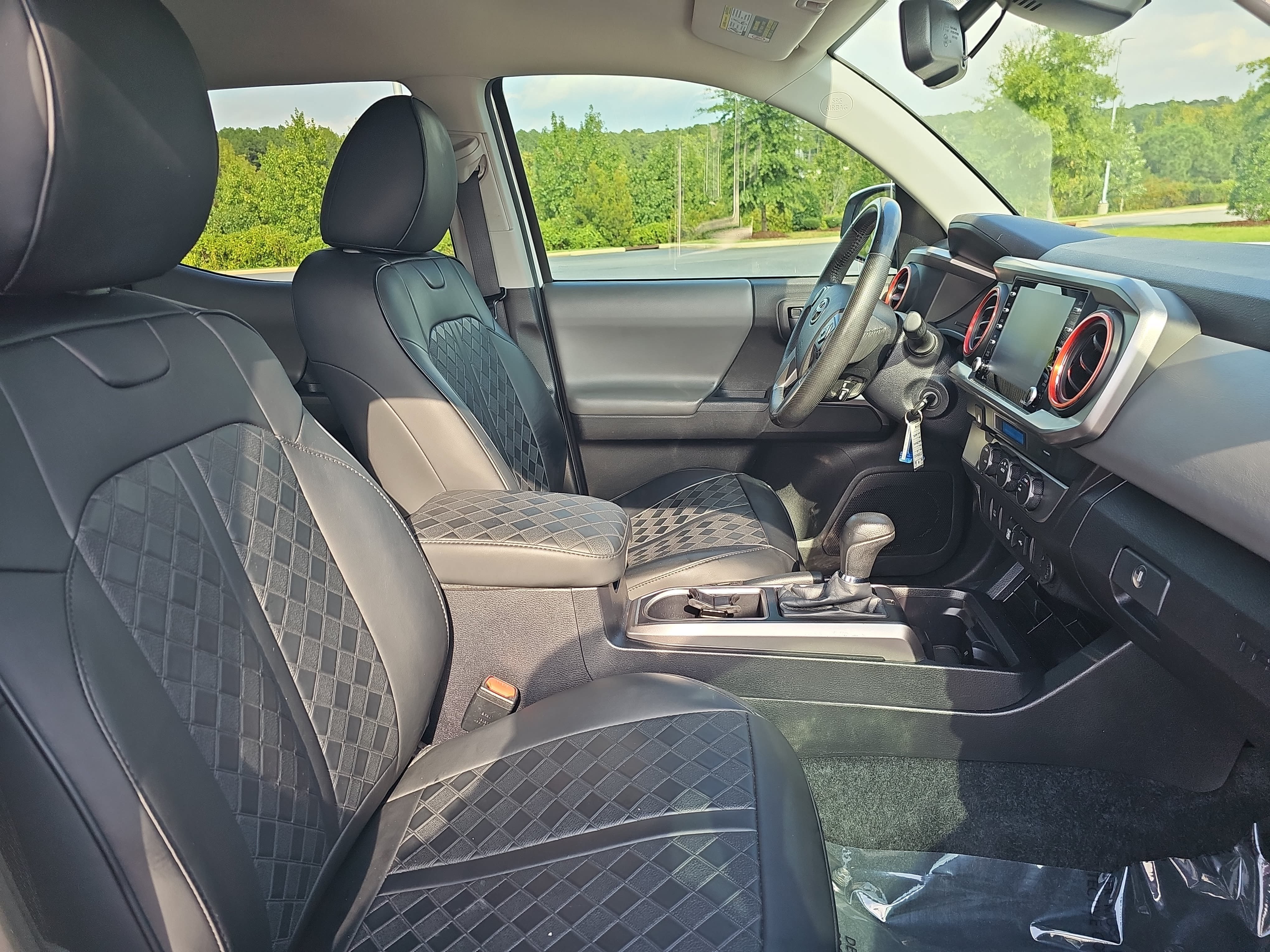 Used 2021 Toyota Tacoma SR5 RWD image 10