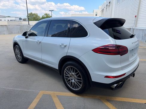 Used 2015 Porsche Cayenne S AWD/4WD image 5