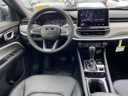 New 2026 Jeep Compass Limited image 8