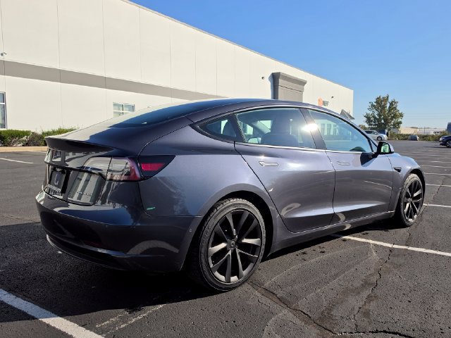 Used 2022 Tesla Model 3 Long Range AWD/4WD image 9