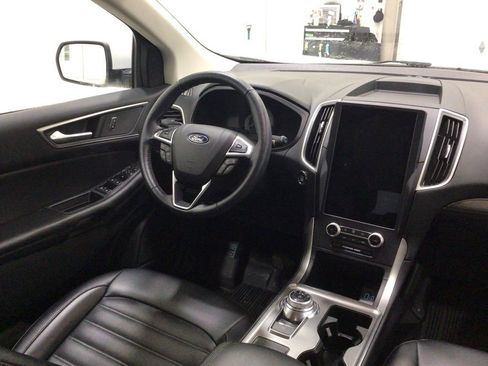 Used 2022 Ford Edge SEL w/ Convenience Package image 15
