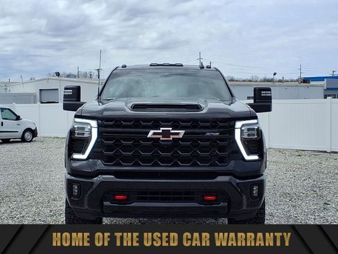 Used 2025 Chevrolet Silverado 2500 ZR2 w/ Technology Package image 14