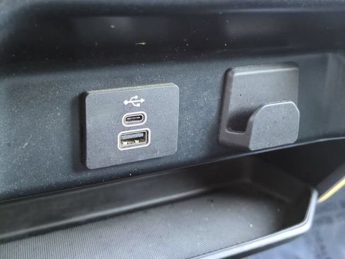 Used 2025 Ford F150 XLT w/ Equipment Group 301A Standard RWD image 21
