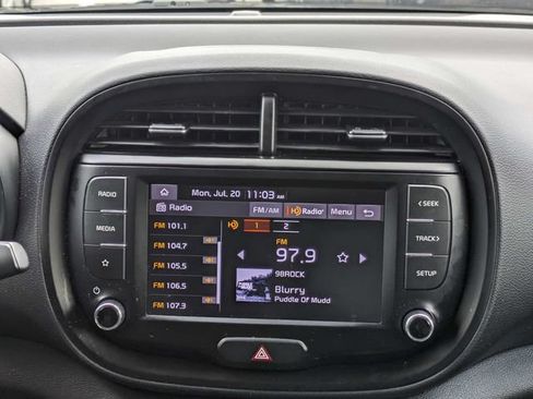 Used 2022 Kia Soul LX w/ Technology Package FWD image 19