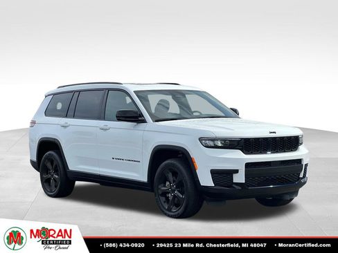 Used 2024 Jeep Grand Cherokee L Altitude AWD/4WD image 7
