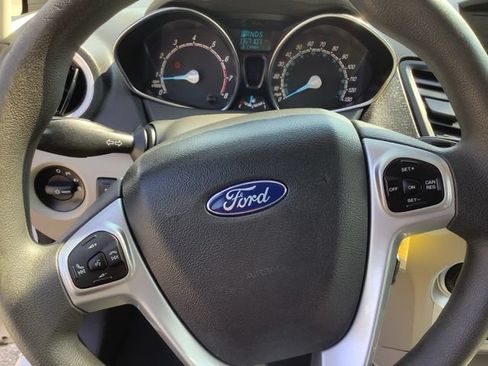 Used 2019 Ford Fiesta SE FWD image 26