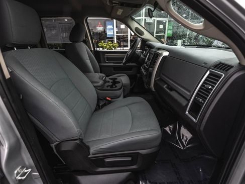 Used 2017 RAM 1500 Classic SLT AWD/4WD image 27